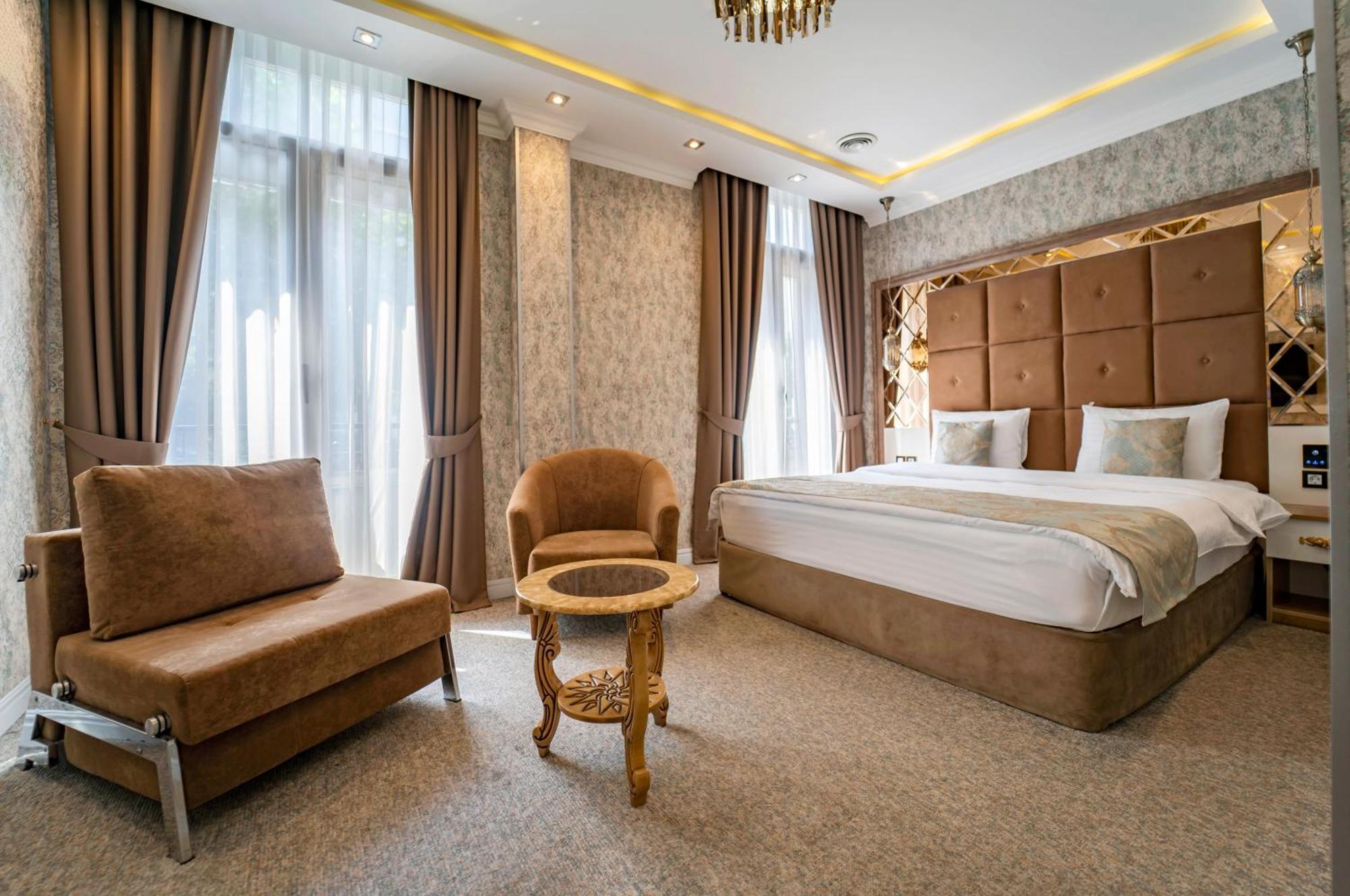 Hotel Aqua Freedom Tbilisi Exteriör bild